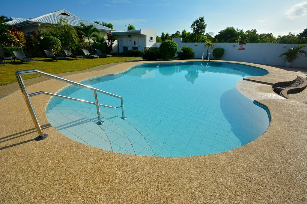 Olivia Resort Serviced Apartments And Bungalows Panglao Extérieur photo