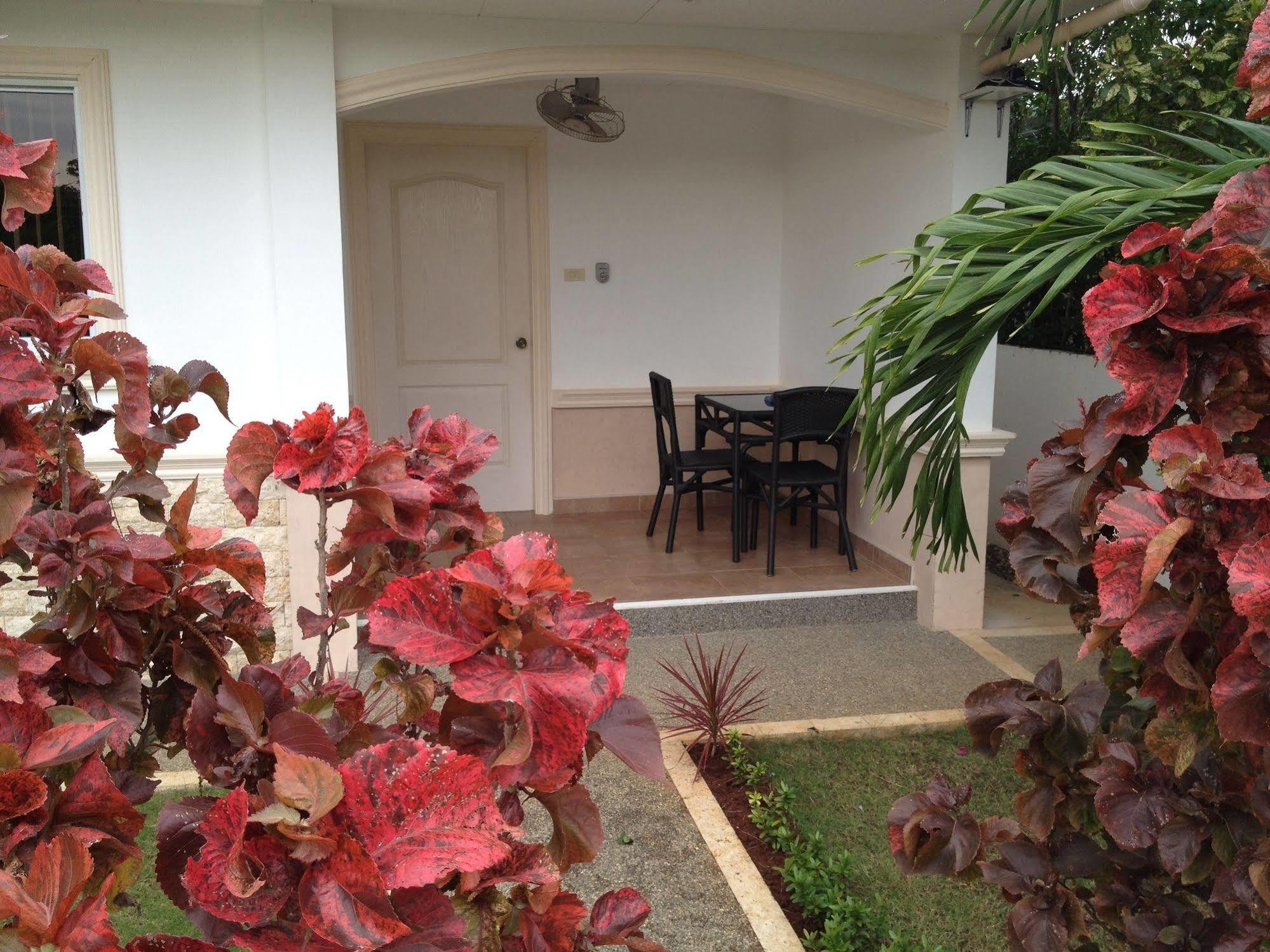 Olivia Resort Serviced Apartments And Bungalows Panglao Extérieur photo