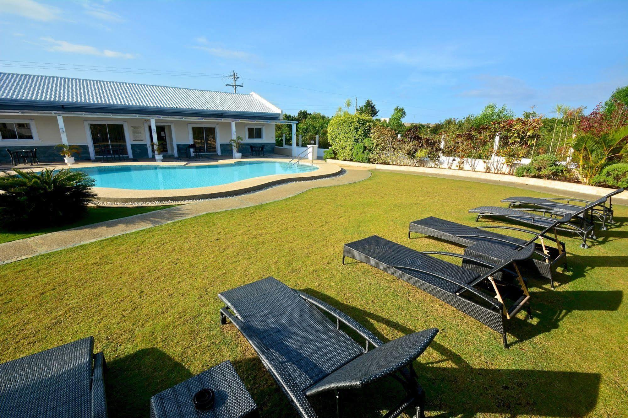 Olivia Resort Serviced Apartments And Bungalows Panglao Extérieur photo