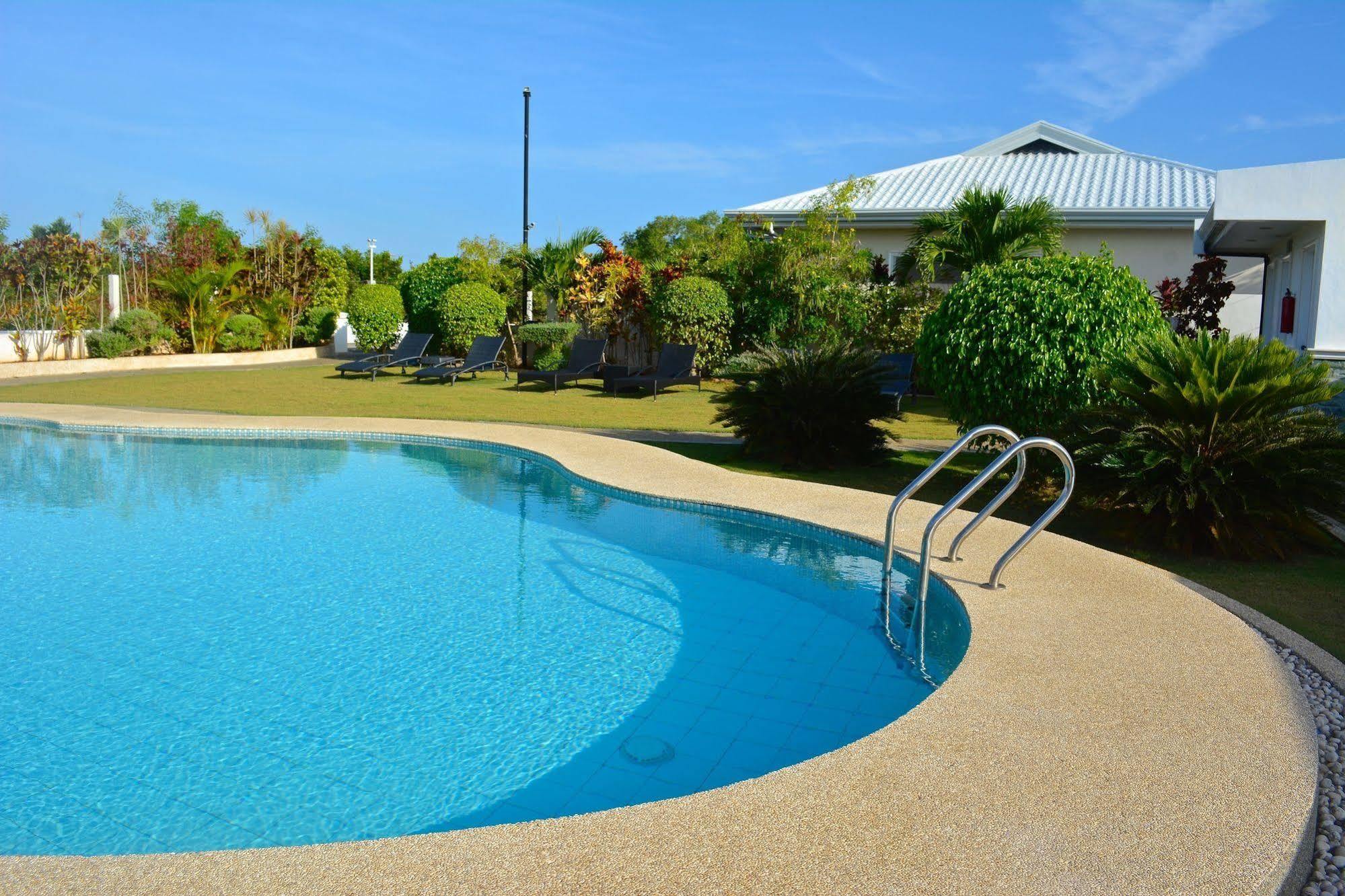 Olivia Resort Serviced Apartments And Bungalows Panglao Extérieur photo