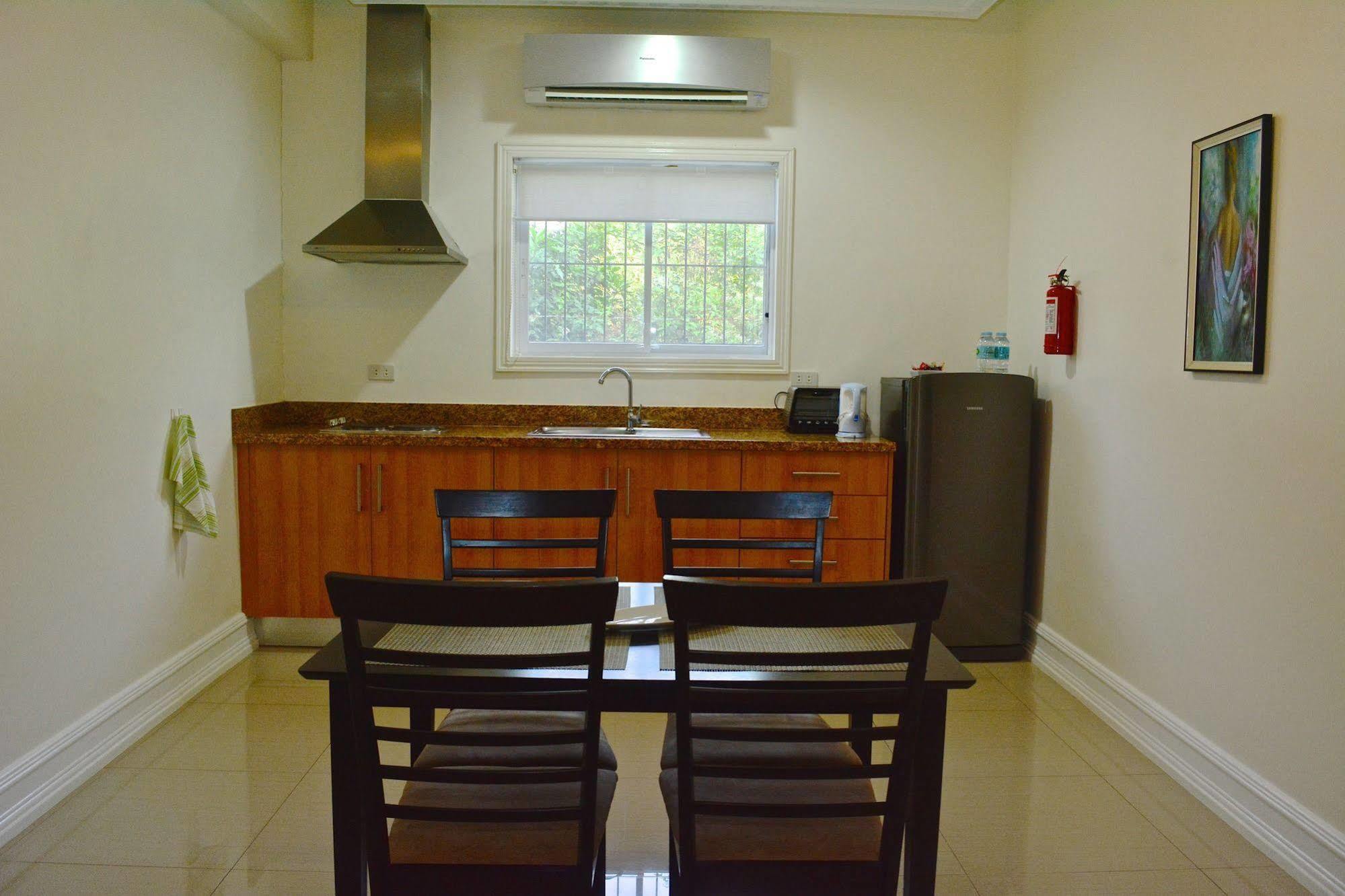 Olivia Resort Serviced Apartments And Bungalows Panglao Extérieur photo