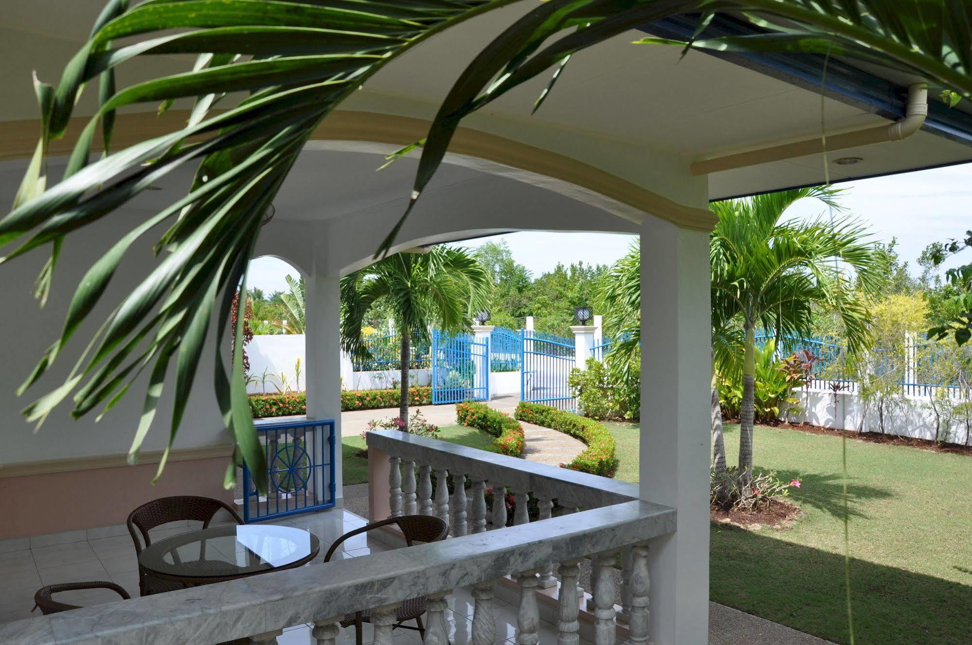 Olivia Resort Serviced Apartments And Bungalows Panglao Extérieur photo